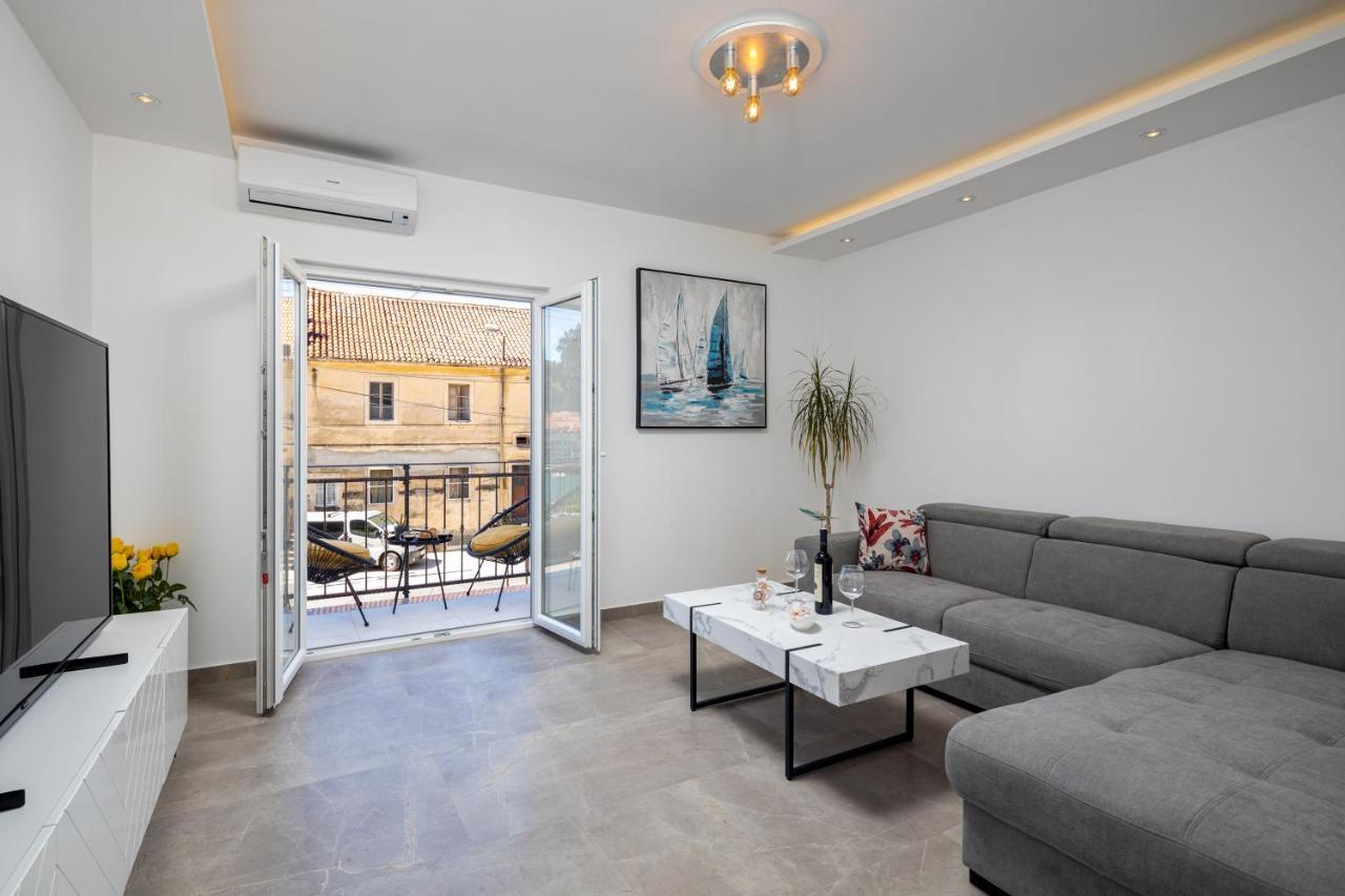 Apartment Navika Omiš Εξωτερικό φωτογραφία