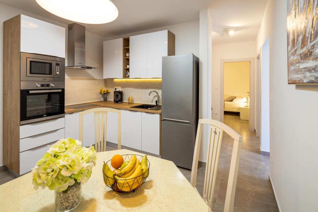 Apartment Navika Omiš Εξωτερικό φωτογραφία